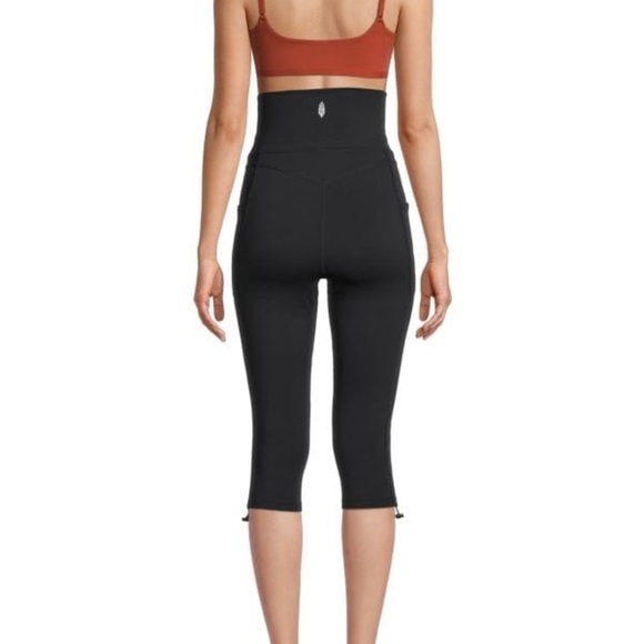 NEW FREE PEOPLE Class Act Cropped Legging in Black Size XS - Picture 5 of 6